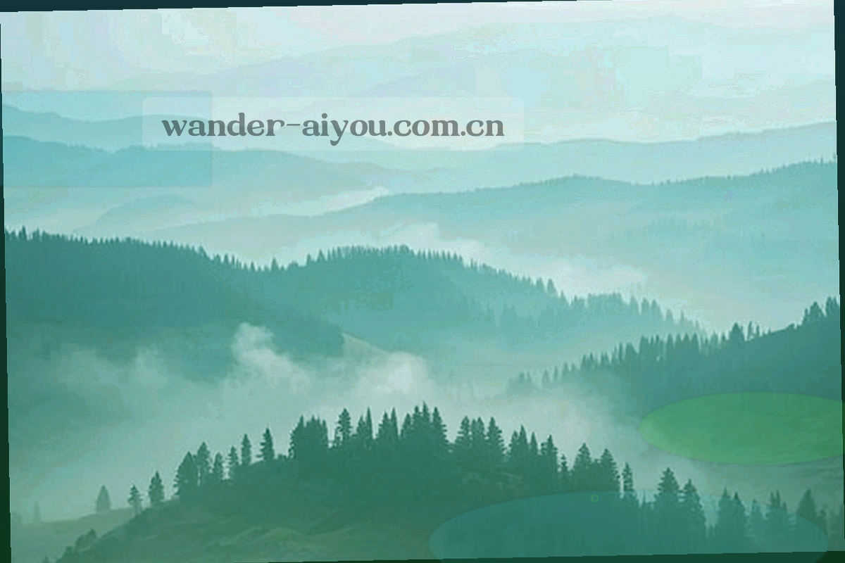 泛黄的旧地图纸纹理，可见手绘等高线与折痕，没有具体地名标注